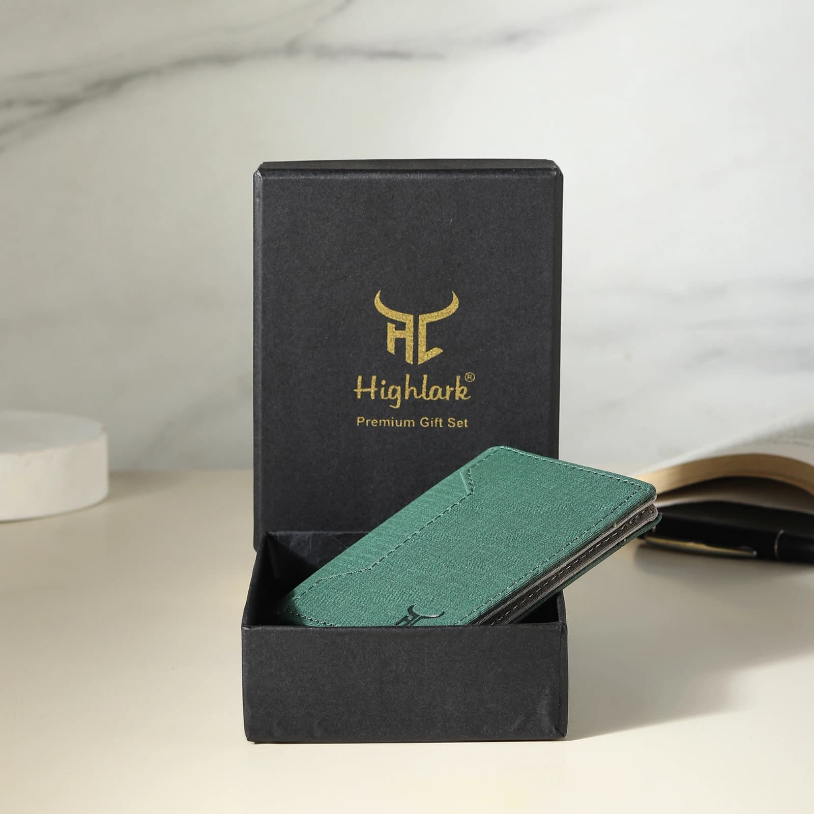 Highlark Ultra-Slim Leather Front Pocket Wallet & Card Holder – Sage Green 4