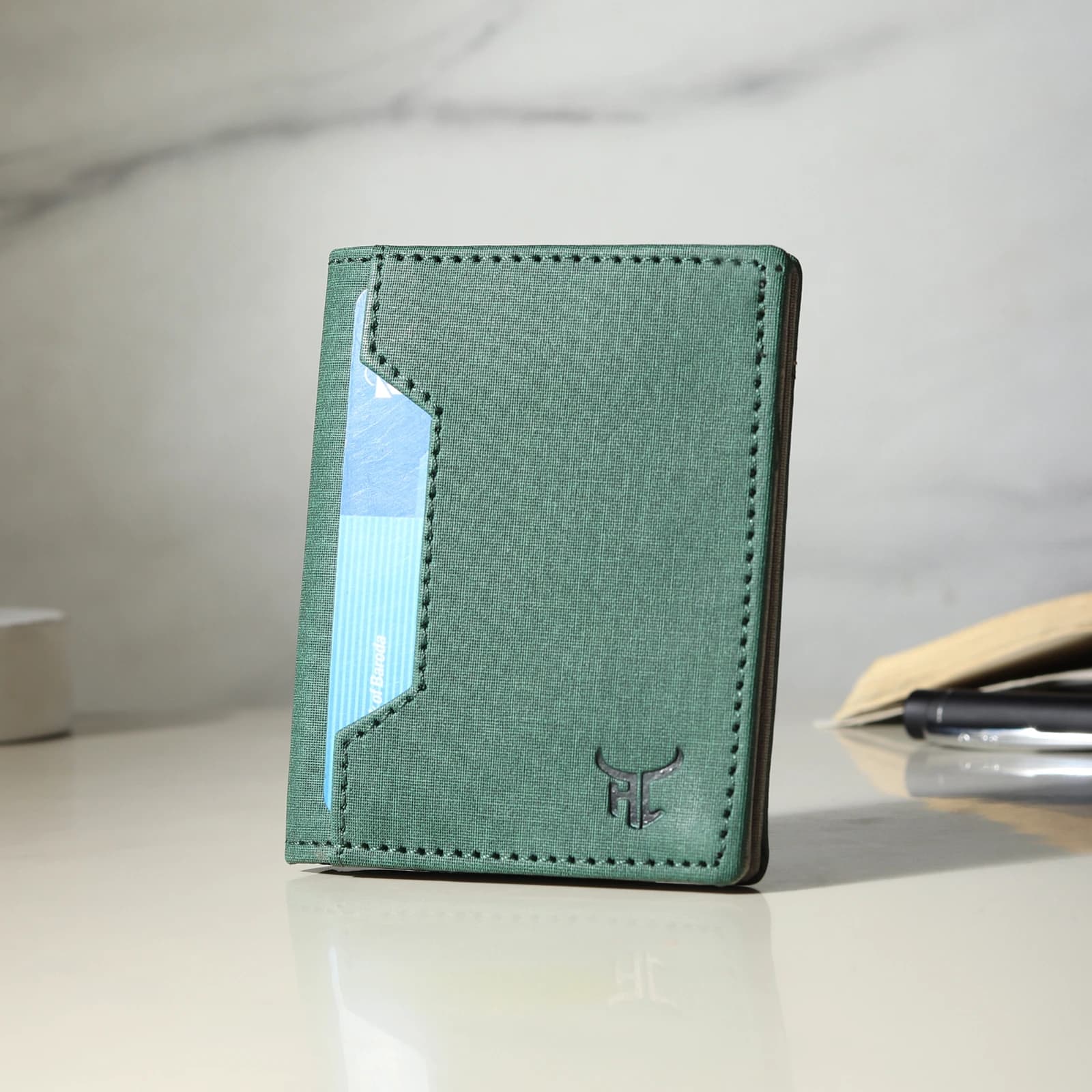Highlark Ultra-Slim Leather Front Pocket Wallet & Card Holder – Sage Green 1